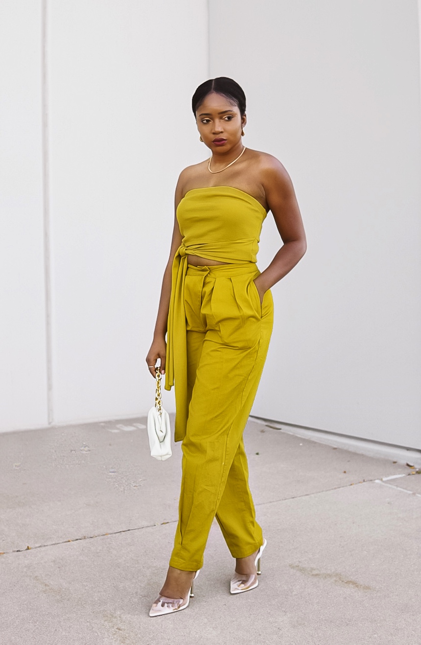 monochrome outfit aesthetic black girl cream purse clear heels